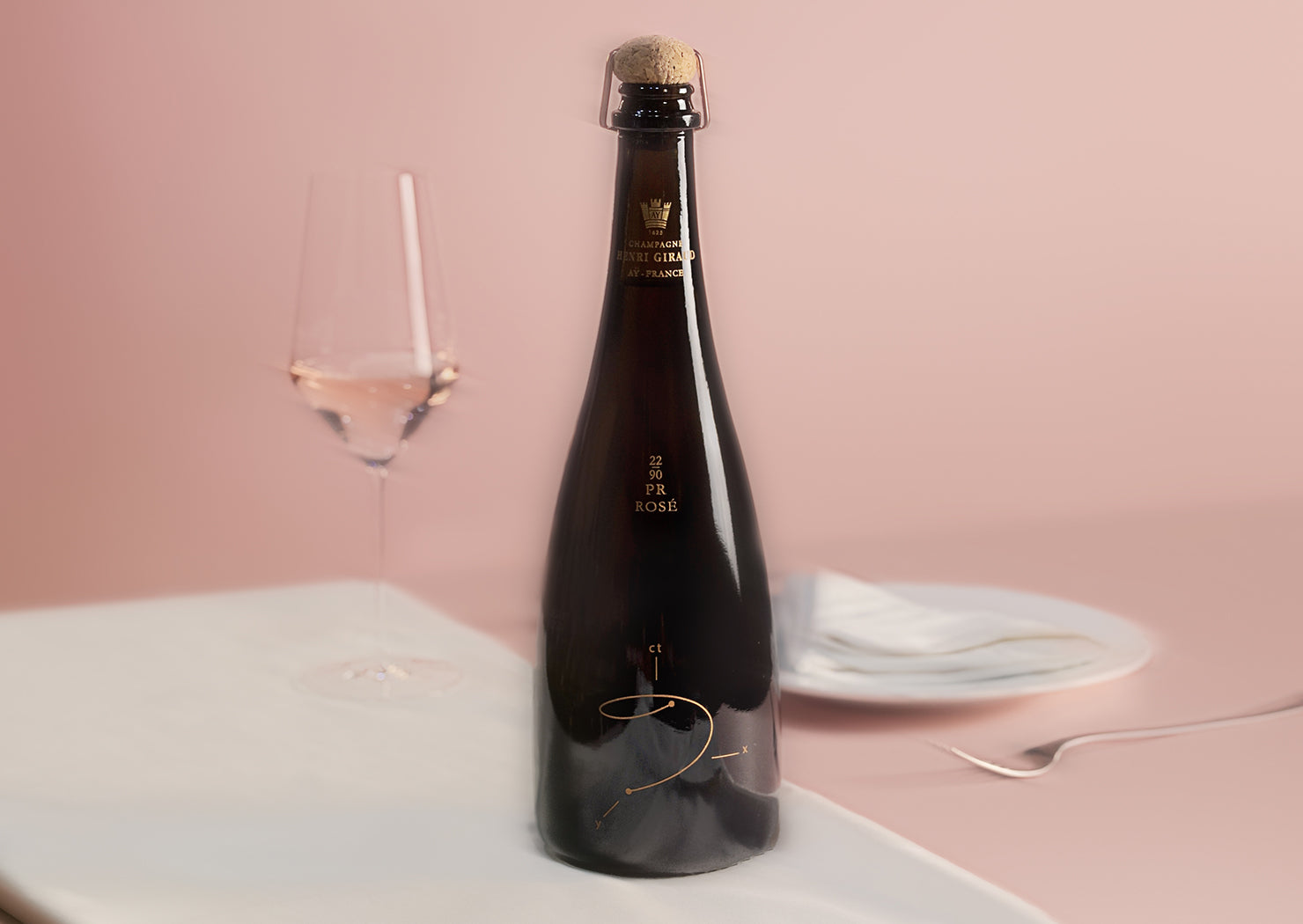 [decor]Crafted with the depth and structure to accompany an entire meal, the Perpetual Reserve Rosé evolves effortlessly from the first course to the last.